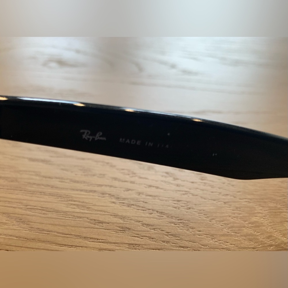 Ray-Ban Black Wayfarer Sunglasses - Picture 5 of 7